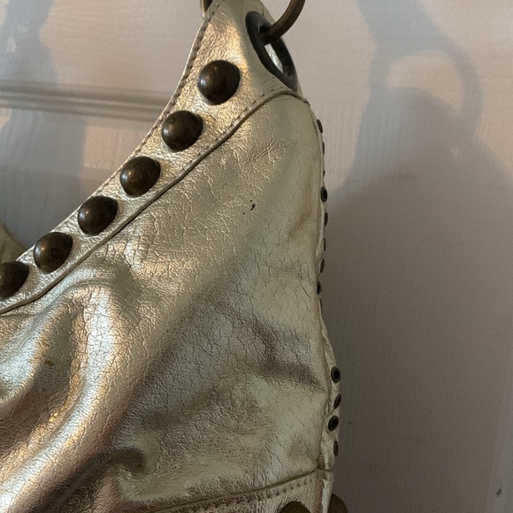 6. Danier Gold Leather Boho Bag - Vintage - Picture 5 of 9